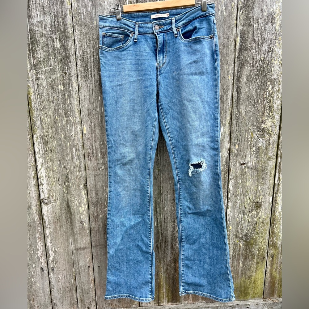 Levi’s 715 Classic Boot Cut. Soft and comfortable in great condition